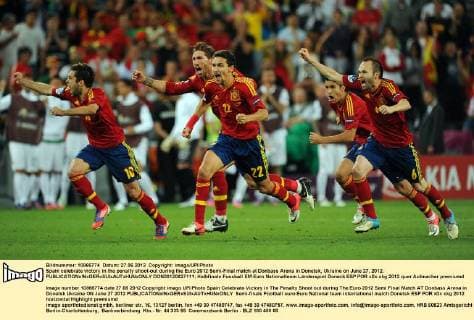 Spain celebrate victory in the penalty shoot-out during the Euro 2012 Semi-Final match at Donbass Arena in Donetsk, Ukraine on June 27, 2012.  DON20120627111