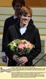 ITAR-TASS: MOSCOW, RUSSIA. MAY 27, 2012. FC Dynamo Moscow player Alexander Kokorin, the winner in the Discovery of the Season category, at the awards ceremony for the Russian Football Union s (RFU) National Prize.  RE0FF65D