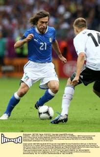 FUSSBALL - EURO 2012, GER vs ITA WARSCHAU,POLEN,28.JUN.12 - FUSSBALL - UEFA Europameisterschaft 2012 in Polen und der Ukraine, Halbfinale, Deutschland vs Italien. Bild zeigt Andrea Pirlo (ITA) und Holger Badstuber (GER). 