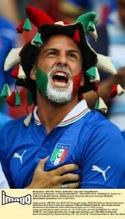28.06.2012 WARSZAWA - STADION NARODOWY - UEFA EURO 2012 - SEMIFINALS - Italien Fan -  28062012toja47