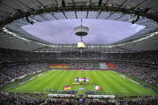 WARSAW, June 28, 2012 -- Nationalstadion Narodowy - Players of Germany and Italy pose for a team photo before the semifinal at the Euro 2012 football championships in Warsaw, June 28, 2012. - 