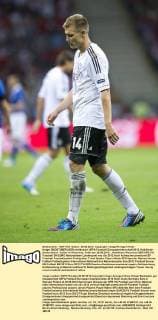 Holger BADSTUBER (GER) enttäuscht UEFA Fussball Europameisterschaft 2012, Halbfinale: Deutschland - Italien in Warschau, Polen am 28.06.2012,