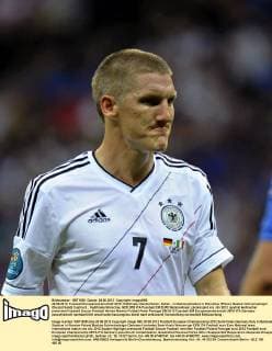 28.06.2012, Fussball Europameisterschaft 2012, Halbfinale, Deutschland - Italien , im Nationalstadion in Warschau (Polen). Bastian Schweinsteiger (Deutschland) frustriert.