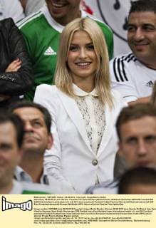 Warschau, 28.06.2012 Lena Gercke, Freundin von Sami Khedira (Deutschland)
