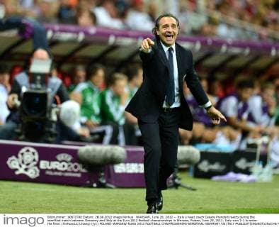 WARSAW, June 28, 2012 -- Italy s head coach Cesare Prandelli reacts during the semifinal match between Germany and Italy at the Euro 2012 football championships in Warsaw, Poland, June 28, 2012. Italy won 2-1 to enter the final. (Xinhua Liu Lihang) (jyc) POLAND-WARSAW-EURO 2012 FOOTBALL CHAMPIONSHIPS-SEMIFINAL-GERMANY VS ITALY 