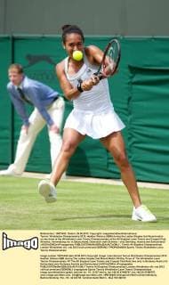 Tennis: Wimbledon Championship 2012, Heather Watson (GBR) during the Ladies Singles 2nd Round match on day three of the Wimbledon Lawn Tennis Championships at the All England Lawn Tennis and Croquet Club. (Hinweis: Verwendung nur in Deutschland, Österreich oder Schweiz - only Germany, Austria and Switzerland) xHOCHxZWEIx xPropagandax 