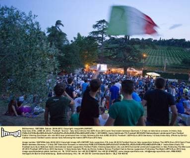 Italy fans (ITA), JUNE 28, 2012 - Football Soccer : Italy fans follows the UEFA Euro 2012 semi final match between Germany 1-2 Italy on television screens in Imola, Italy.  ( 20132860)