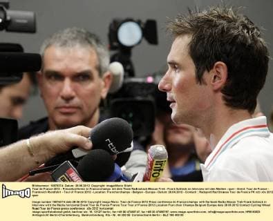 Tour de France 2012 - Pressekonferenz in Francorchamps mit dem Team Radioshack-Nissan-Trek - Frank Schleck im Interview mit den Medien - quer - Event: Tour de France - Frankreich Rundfahrt - Tour of France 2012 - Location: Franchorchamps - Belgien - Europa - Datum: 28.06.2012 - Contact