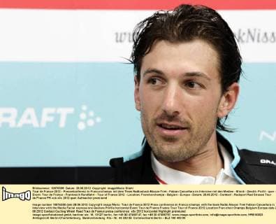 Tour de France 2012 - Pressekonferenz in Francorchamps mit dem Team Radioshack-Nissan-Trek - Fabian Cancellara im Interview mit den Medien - Mimik - Gestik- Profil - quer - Event: Tour de France - Frankreich Rundfahrt - Tour of France 2012 - Location: Franchorchamps - Belgien - Europa - Datum: 28.06.2012 - Contact