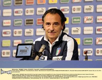 Krakau (Polen) 29 06 2012 - Pressekonferenz Italien: Nationaltrainer Cesare Prandelli 
