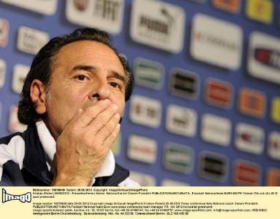 Krakau (Polen) 29 06 2012 - Pressekonferenz Italien: Nationaltrainer Cesare Prandelli 