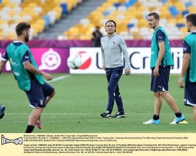 Training KIEW,30.JUN.12 - FUSSBALL - UEFA Europameisterschaft 2012, Finale, Vorberichte, Training Abschlusstraining ITA. Bild zeigt Teamchef Cesare Prandelli (ITA). 