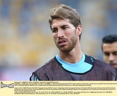FUSSBALL - EURO 2012, Training KIEW, 30.JUN.12 - FUSSBALL - UEFA Europameisterschaft 2012, Finale, Spanien, Vorberichte, Abschlusstraining ESP. Bild zeigt Sergio Ramos (ESP). 