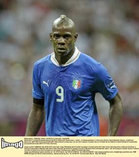 28.06.2012, Fussball Europameisterschaft 2012, Halbfinale, Deutschland - Italien , im Nationalstadion in Warschau (Polen). Mario Balotelli (Italien)