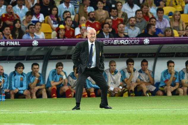 Spain s head coach Vicente del Bosque reacts during the final match between Italy and Spain at the Euro 2012 football championships in Kiev, Ukraine, July 1, 2012. (Xinhua Ma Ning) (jyc) UKRAINE-KIEV-EURO 2012 FOOTBALL CHAMPIONSHIPS-FINAL 