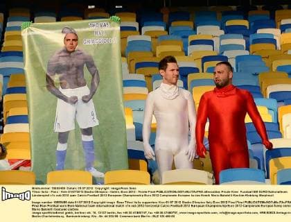Tifosi Italia - Fans - Kiev 01 07 2012 Stadio Olimpico - Italien, Euro 2012 - Finale Final allexsabba