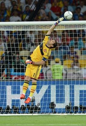 Spain s goalkeeper Iker Casillas competes during the final match between Italy and Spain at the Euro 2012 football championships in Kiev, Ukraine, July 1, 2012. (Xinhua Ma Ning) (jyc) UKRAINE-KIEV-EURO 2012 FOOTBALL CHAMPIONSHIPS-FINAL 