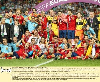 The final match of the European Football Championship 2012 between the national teams of Italy and Spain on July 1, 2012 in Kiev, Ukraine. National football team of Spain celebrates winning EURO 2012 Cup in the final vs. Italy 4:0.  EN_01036398_0053