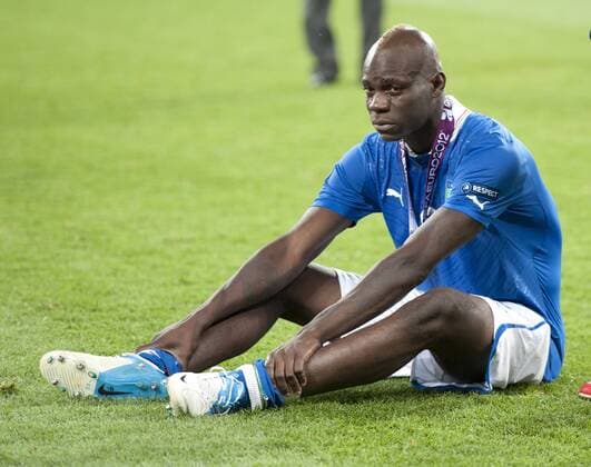 Mario BALOTELLI (ITA) enttäuscht UEFA Fussball Europameisterschaft 2012, Finale: Spanien - Italien in Kiew, Ukraine am 01.07.2012,