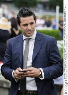 Claudio Pizarro SPARDA 143. Deutsche Derby Internationales Rennen der Europa-Gruppe I über 2400 Meter für 3-Jährige Pferde Galopprennbahn Hamburg-Horn Hamburg 01. 07. 2012 STRUSS NGUG