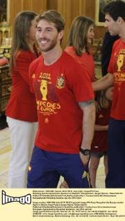 Empfang des Europameisters Spanien im Madrider Königspalast - Sergio Ramos - RobertxSmith 