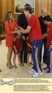 Empfang des Europameisters Spanien im Madrider Königspalast - Prinzessin Letizia und Fernando Llorente - RobertxSmith 