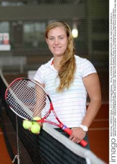 Tennis, Archivbilder Shooting Angelique Kerber in der Angie-Tennis-Akademie im polnischen Puszczykowo 2010 Angelique Kerber (GER) im Centrum Tenisowe Angi Akademia Tenisa, ein Tenniszentrum in Puszczykowo (Unterberg), speziell für sie gebaut  20100721AWJ_149