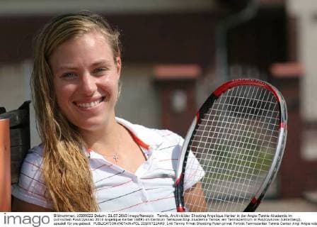 Tennis, Archivbilder Shooting Angelique Kerber in der Angie-Tennis-Akademie im polnischen Puszczykowo 2010 Angelique Kerber (GER) im Centrum Tenisowe Angi Akademia Tenisa, ein Tenniszentrum in Puszczykowo (Unterberg), speziell für sie gebaut  20100721AWJ_146