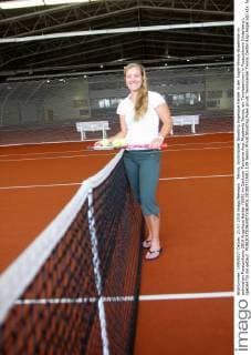 Tennis, Archivbilder Shooting Angelique Kerber in der Angie-Tennis-Akademie im polnischen Puszczykowo 2010 Angelique Kerber (GER) im Centrum Tenisowe Angi Akademia Tenisa, ein Tenniszentrum in Puszczykowo (Unterberg), speziell für sie gebaut  20100721AWJ_139