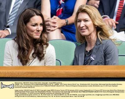 TENNIS - ATP, Wimbledon 2012 LONDON,ENGLAND,04.JUL.12 - TENNIS - ATP Tennis Herren World Tour, Wimbledon 2012, Grand Slam. Bild zeigt Kate Mountbatten-Windsor, die Herzogin von Cambridge und Stefanie Graf. 