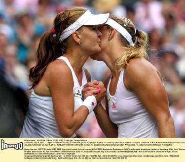 LONDON, July 5, 2012 -- Agnieszka Radwanska (L) of Poland greets Angelique Kerber of Germany after their women s singles semifinal at the Wimbledon Championships 2012 in London, Britain, on July 5, 2012. 