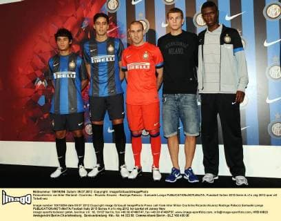 Pressetermin von Inter Mailand - Coutinho - Ricardo Alvarez - Rodrigo Palacio - Samuele Longo 