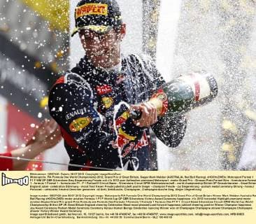 Motorsports: FIA Formula One World Championship 2012, Grand Prix of Great Britain, Sieger Mark Webber (AUSTRALIA, Red Bull Racing), xHOCHxZWEIx