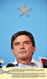 10.07.2012 Chorzow, Pressekonferenz der polnischen Nationalmannschaft - Im Bild: WALDEMAR FORNALIK  20120710LUK077