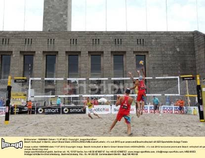 Beach Volleyball in Berlin, smart Grand Slam xHOCHxZWEIx xMichaelxKunkelx