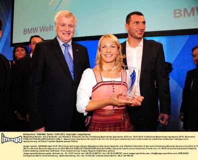Magdalena Neuner, Horst Seehofer und Wladimir Klitschko bei der Verleihung Bayerischer Sportpreis 2012 am 15.07.2012 in München Bayerischer Sportpreis 2012, Muenchen 