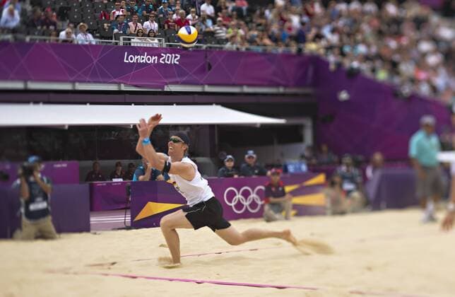 London, 28.07.2012, Olympische Sommerspiele Jonas Reckermann Julius Brink und Jonas Reckermann (Deutschland) Beachvolleyball Deutschland - Russland