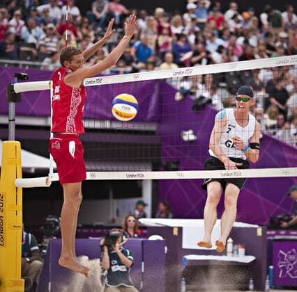 London, 28.07.2012, Olympische Sommerspiele Jonas Reckermann Julius Brink und Jonas Reckermann (Deutschland) Beachvolleyball Deutschland - Russland