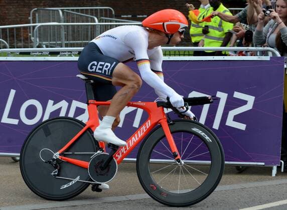 (120801) -- LONDON, Aug. 1, 2012 (Xinhua) -- Tony Martin of Germany competes during men s individual time trial contest of Cycling Road event, at London 2012 Olympic Games in London, Britain, on August 1, 2012. Tony Martin of Germany won silver medal. (Xinhua Wang Jianhua) (nxl) (OLY2012)BRITAIN-LONDON-CYCLING ROAD-MEN S INDIVIDUAL TIME TRIAL 