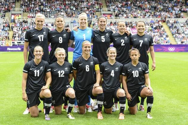 03.08.2012 Newcastle. Team New Zealand: 1 Jenny Bindon, 2 Ria Percival, 5 Abby Erceg, 6 Rebecca Smith, 7 Ali Riley, 4 Katie Hoyle, 11 Kirsty Yallop, 12 Betsy Hassett, 9 Amber Hearn, 10 Sarah Gregorius, 17 Hannah Wilkinson - Olympic Football Women s Quarter Final game from St James Park. xReubenxTabnerx ActionPlus11311099