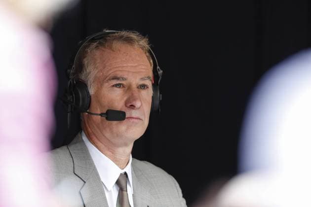 John McENROE, Moderator, Experte, Fachmann, Sportmoderator, Fernsehen, TV, Mikrofon, Mikro, Kommentator, beim Halbfinale, Tennis, Wimbledon, Herren Olympische Spiele 2012 Sommerspiele Olympia in London, Grossbritannien 03.08.2012