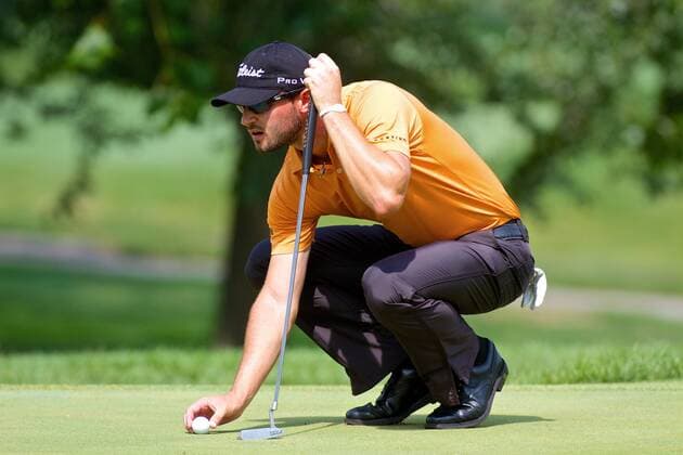 Aug. 4, 2012 - Akron, Ohio, U.S - Kyle Stanley places his ball at the fifth green during the third round of the WGC Bridgestone Invitational at Firestone Country Club, Akron, Oh. PGA Golf Herren 2012 - Aug 4 - Bridgestone Invitational - ZUMAs30