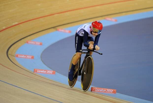 Olympics - London 2012 - Track Cycling Laura Trott (GBR) rounds the final bend in the last race (500m) of the Women s Omnium at the Olympic Velodrome, London 