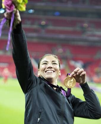 Aug. 9, 2012 - London - Hope Solo of USA celebrates and wave to the crowd during the women s soccer gold medal ceremony after the game at London 2012 Olympic Games at Wembley Stadium. Olympics 2012 - Soccer - - ZUMAm30