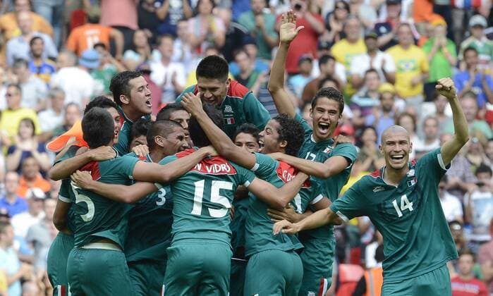 LONDON, Aug. 11, 2012 - Players Mexico celebrates after winning men s football final match at London 2012 Olympic Games in London, Britain, on August 11, 2012. (OLY2012)BRITAIN-LONDON-FOOTBALL-MEN 