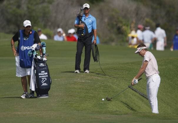 Aug. 11, 2012 - Kiawah Island, SC, USA - Ian Poulter tries to advance his ball out of a difficult lie on the 6th hole during the third round of the 2012 PGA Golf Herren Championship at the Ocean Course on Kiawah Island, South Carolina, on Saturday, August 11, 2012. PGA Golf Herren Championship, 3rd round - ZUMAm67