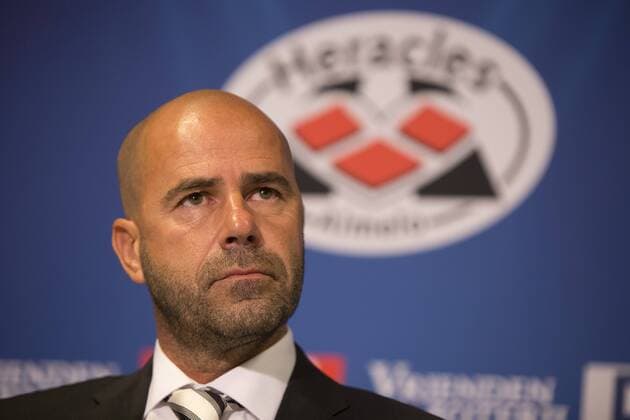 coach Peter Bosz of Heracles Almelo Heracles Almelo vVVV-Venlo Dutch Eredivisie 2012 2013 xVIxLaurensxLindhoutx xOrangexPicturesxIVx 1090922