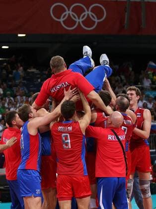 LONDON, Aug. 12, 2012 - Russian players celebrate after men s volleyball gold medal match, at London 2012 Olympic Games in London, Britain, on August 12, 2012. Russia won 3-2. (Xinhua Wang Lili) (nxl) (OLY2012)BRITAIN-LONDON-VOLLEYBALL-MEN 