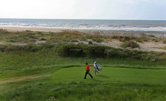 Aug. 12, 2012 - Kiawah Island, SC, USA - Tiger Woods makes his way down No. 18 after his tee shot during the conclusion of the third round of the PGA Golf Herren Championship on Kiawah Island, South Carolina, Sunday, August 12, 2012. PGA Golf Herren Championship - ZUMAm67