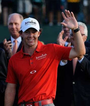 Rory McIlroy of Northern Ireland waves during the Wanamaker Trophy presentation after his PGA Golf Herren Championship victory on August 12, 2012 at the Ocean Course in Kiawah Island, South, Carolina.  SCP20120812131
